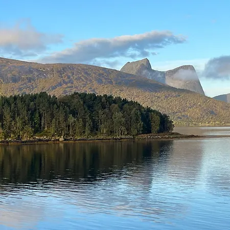 Vakantiehuis Efjord And Stetind - Ocean *