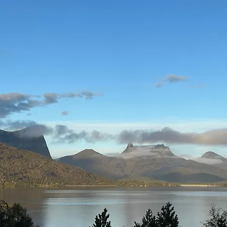 Vakantiehuis Efjord And Stetind - Ocean